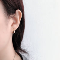 Love ear buckle golden light versatile