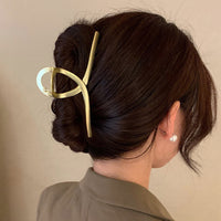 Oversized Pearl Wave Grip Headwear