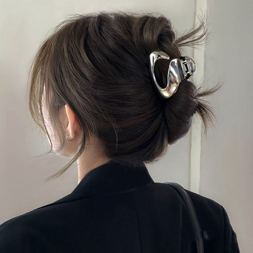 Oversized Pearl Wave Grip Headwear