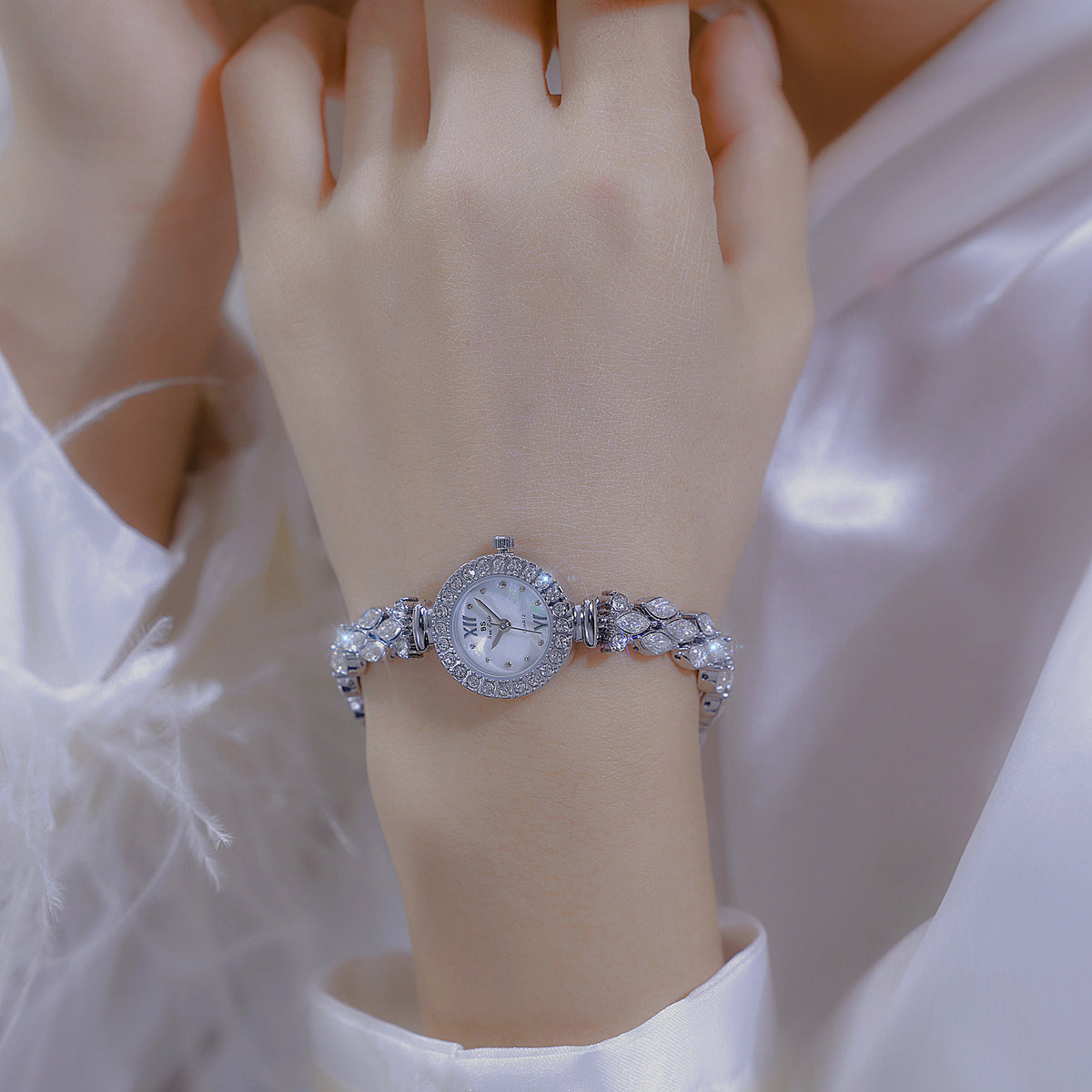 Luxury Exquisite Mermaid Watch