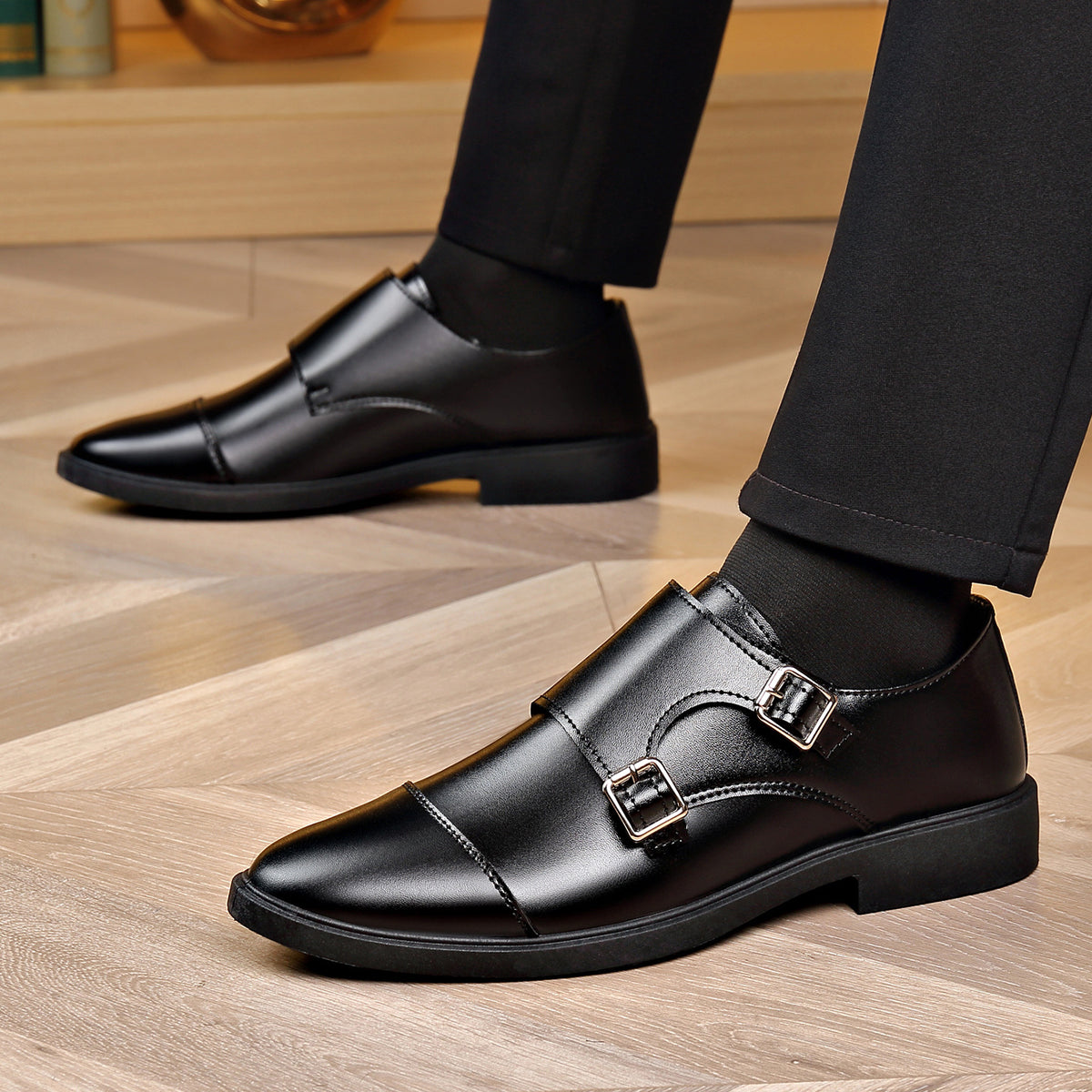 Soft-Sole Metal-Detail Slip-On Leather Shoes