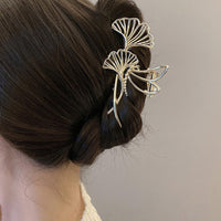 Oversized Pearl Wave Grip Headwear