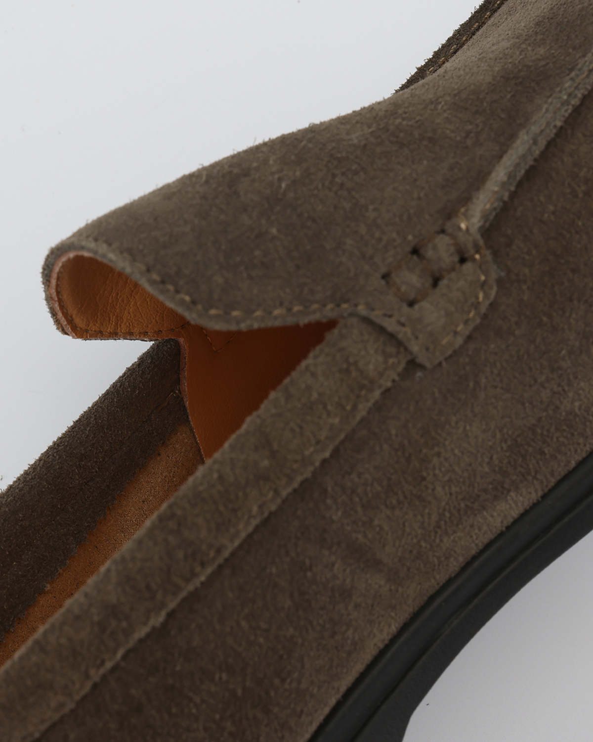 DV Premium suede loafers
