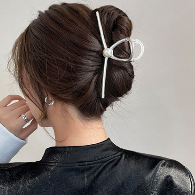 Oversized Pearl Wave Grip Headwear