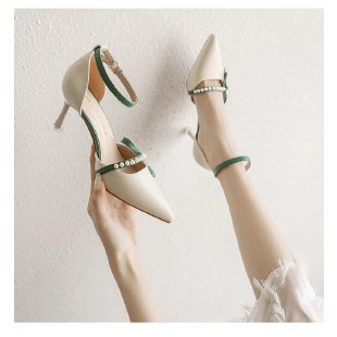 White High-Heel Shoes