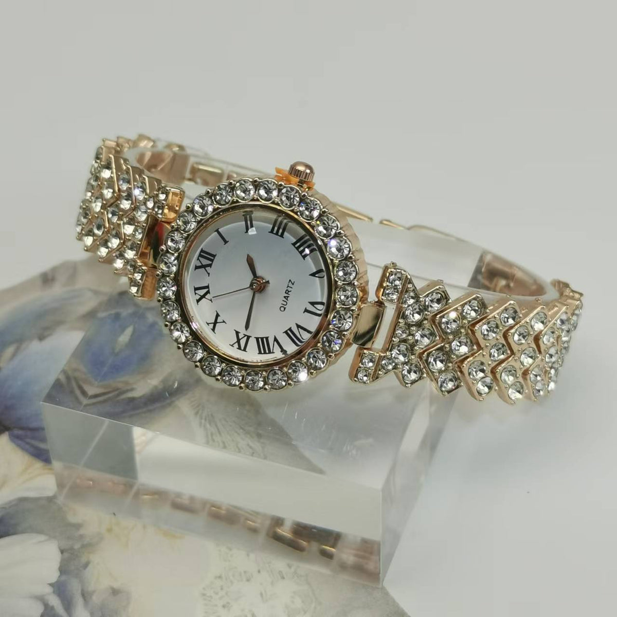 Diamond-studded Starry Sky Quartz Watch