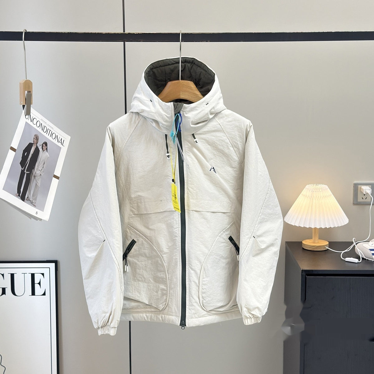 Mountain-style Quilted Hooded Jacket