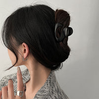 Oversized Pearl Wave Grip Headwear