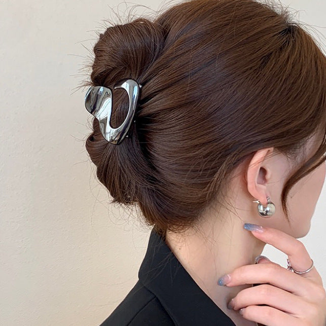 Oversized Pearl Wave Grip Headwear