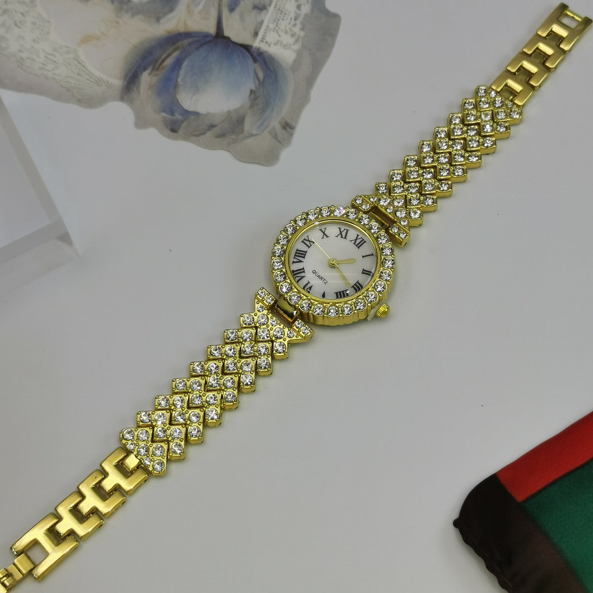 Diamond-studded Starry Sky Quartz Watch